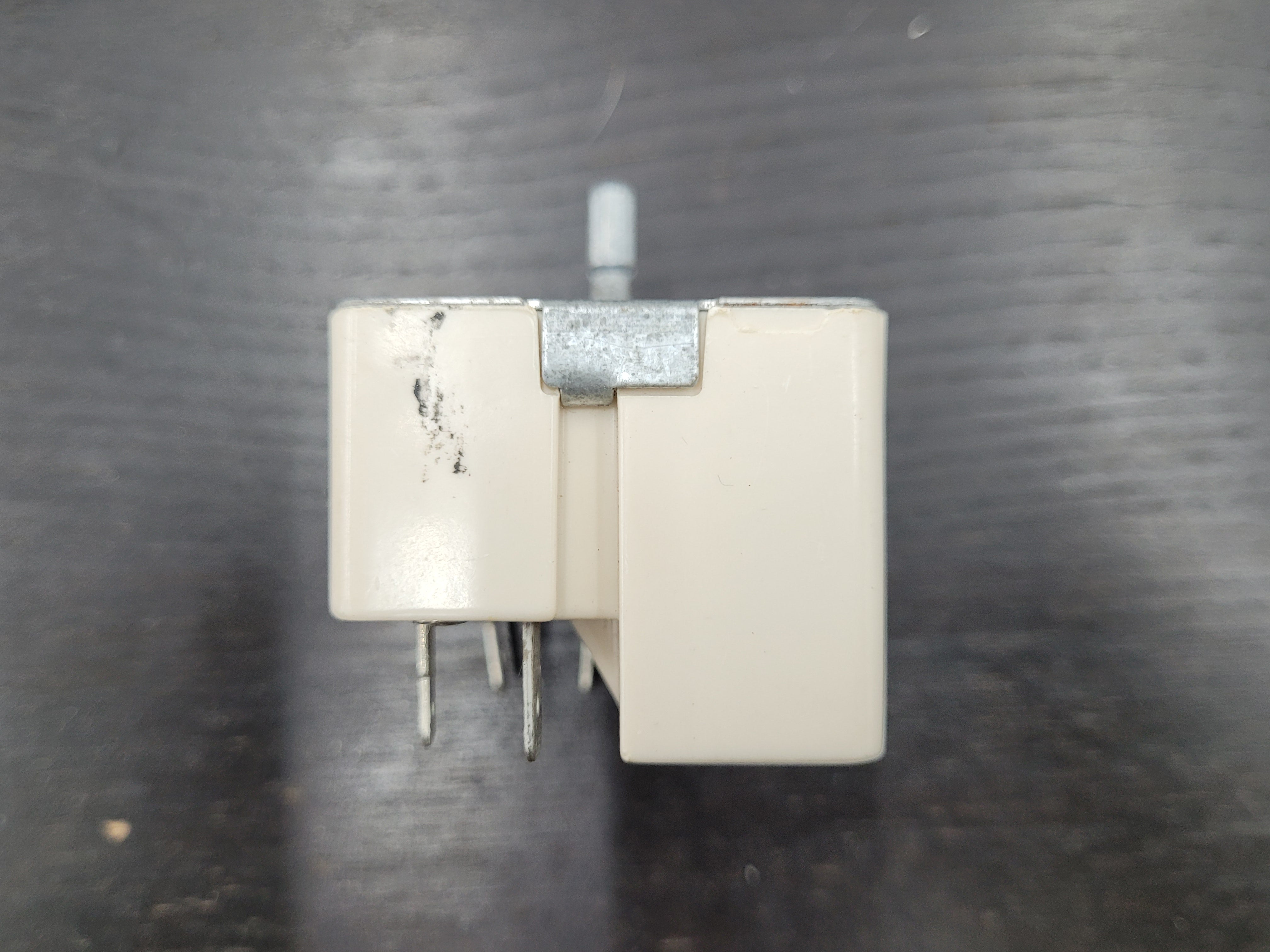 GE Stove Surface Element Control Switch WB23K5027 CTL046 GE Stove Surface Element Control Switch WB23K5027 CTL046